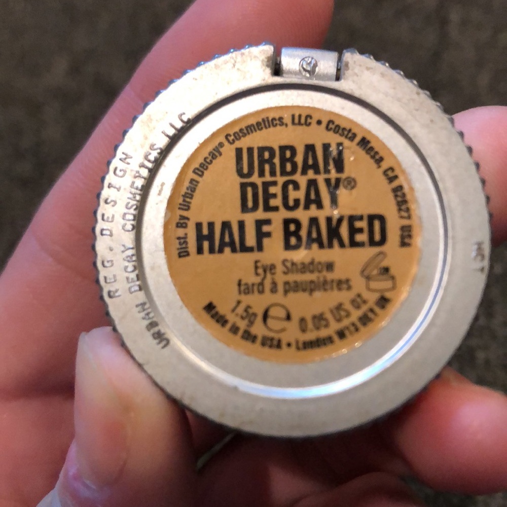 Urban Decay Half Baked ORIGINAL RARE AND DISCONTINUED🔥‼️ - Picture 3 of 3